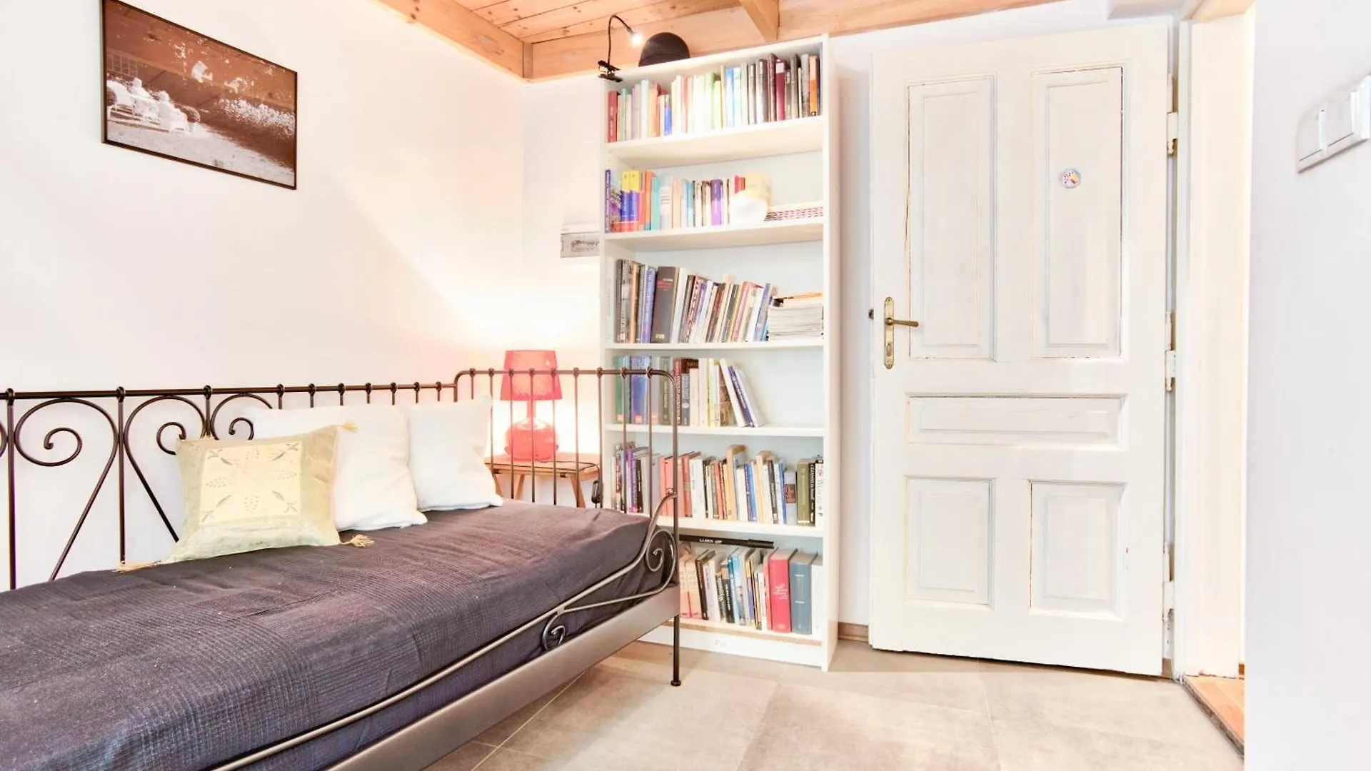 Zacisze Street Apartment Krakow 0*,  Poland